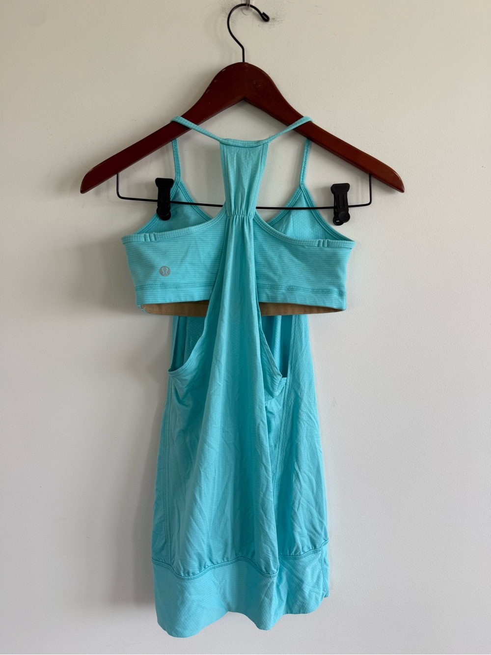 lululemon athletica aqua blue racerback tank with built-in shelf bra